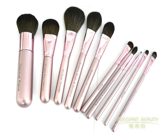 香蕉入口污污下载定製的藝術：將個性融入美妝日常