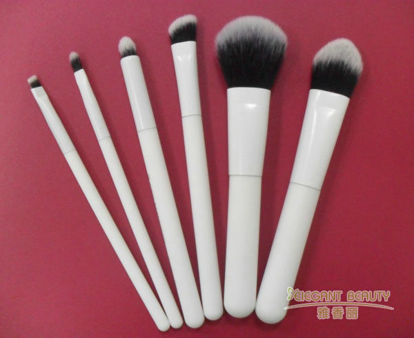 香蕉入口污污下载定製的刷柄雕刻工藝能否兼容3D立體圖案？